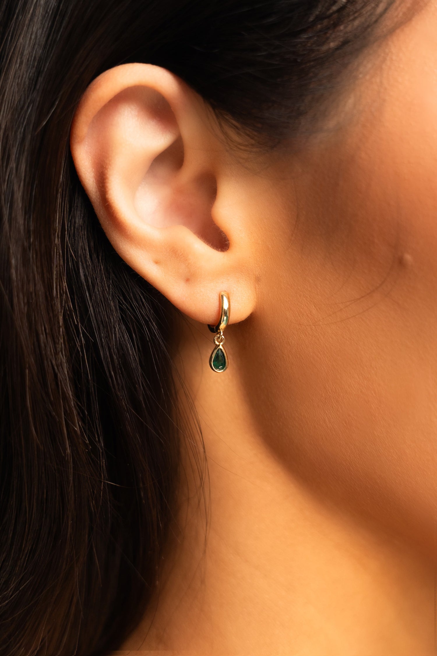 EMERALD DROP EARRINGS