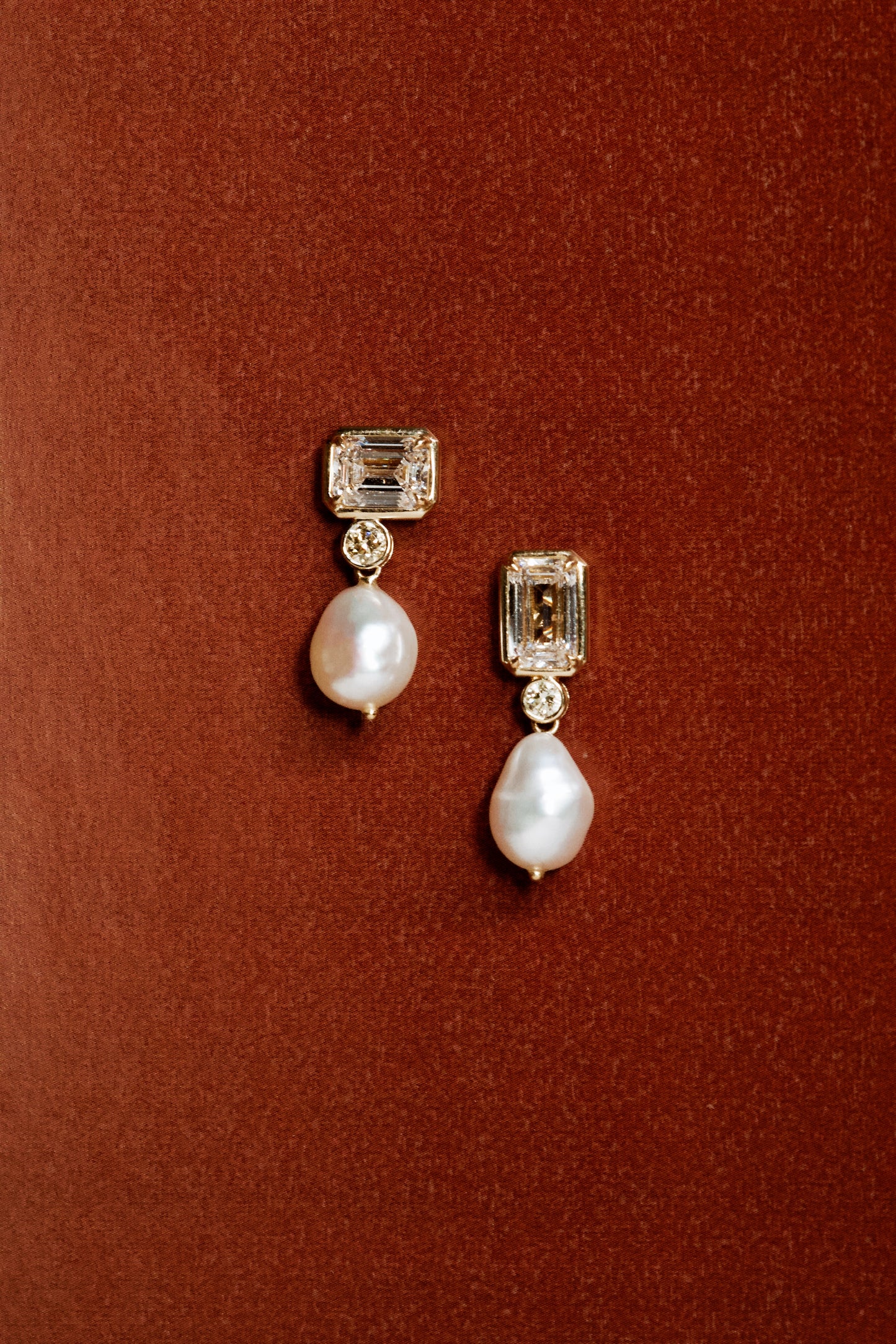 Pearl Flow Asymmetrical Diamond Earrings